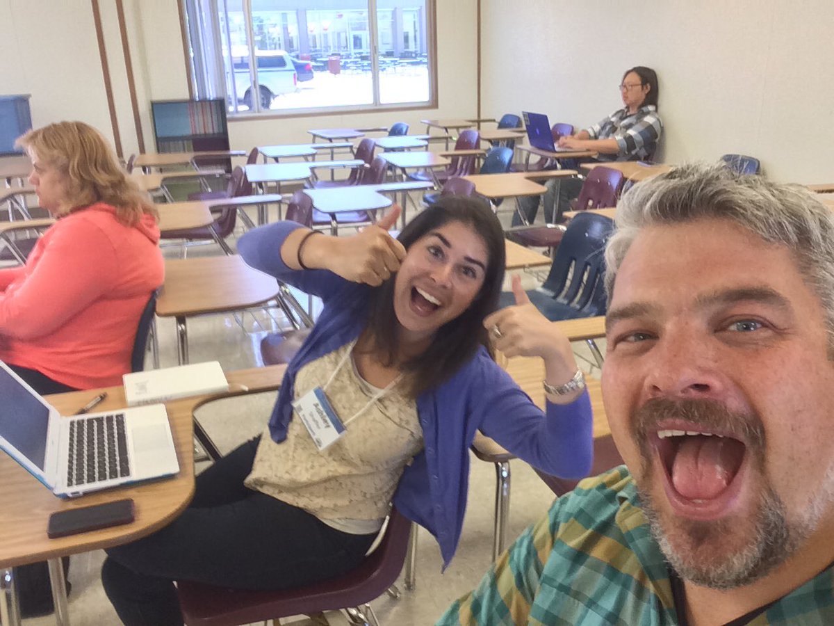 marckollerer's tweet photo. Ashbrah and I learning tech! #suhsdtechprep #vikingselfietown https://t.co/8vWutsIogk