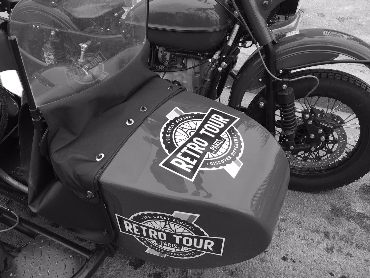 MattiHemmings's tweet photo. Had a blast with @RetroTourParis hosted by Charlie around #Paris 🇫🇷 city today #Gumball3000 👍 #Retrotours https://t.co/VwIIjEIeBy