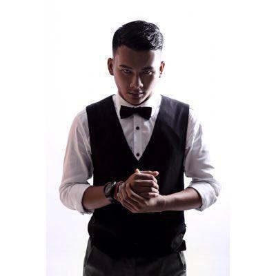 azmiexcls's tweet photo. I am streaming on #BIGOLIVE. Join now! https://t.co/QrN6aE7QH4 https://t.co/pSZNr3m0vm