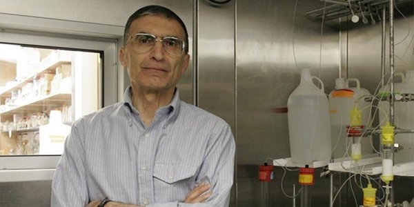 Çoğu insan zekaya inanır, ben inanmıyorum, bizi birbirimizden ayıran emektir, ben çalışmaya inanıyorum 

Aziz Sancar