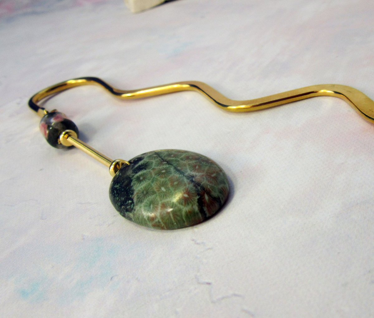 Gwynstone's tweet photo. gold metal bookmark - ocean jasper stone - squiggle book mark… https://t.co/gUNvNlDx26 #Gwynsiders #UniqueGiftForHim https://t.co/tFwXbZZXLa