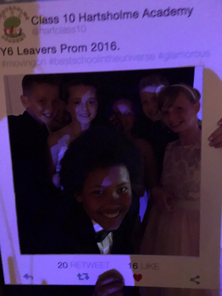hartclass10's tweet photo. Prom in full swing @hartsholmeacad https://t.co/nigGETzPdC