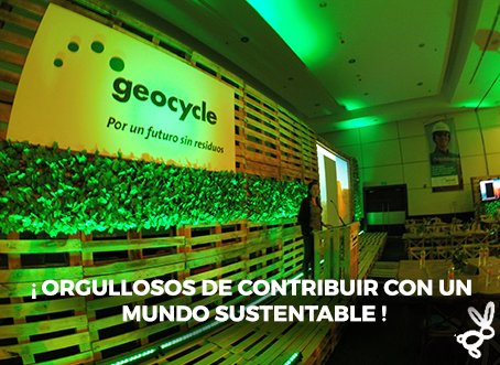 dalichegar's tweet photo. Con @GeocycleMX promoviendo un planeta cada día mas sustentable. #geocycle #holcim #dalichegar #evento https://t.co/bgKQnUgtEf