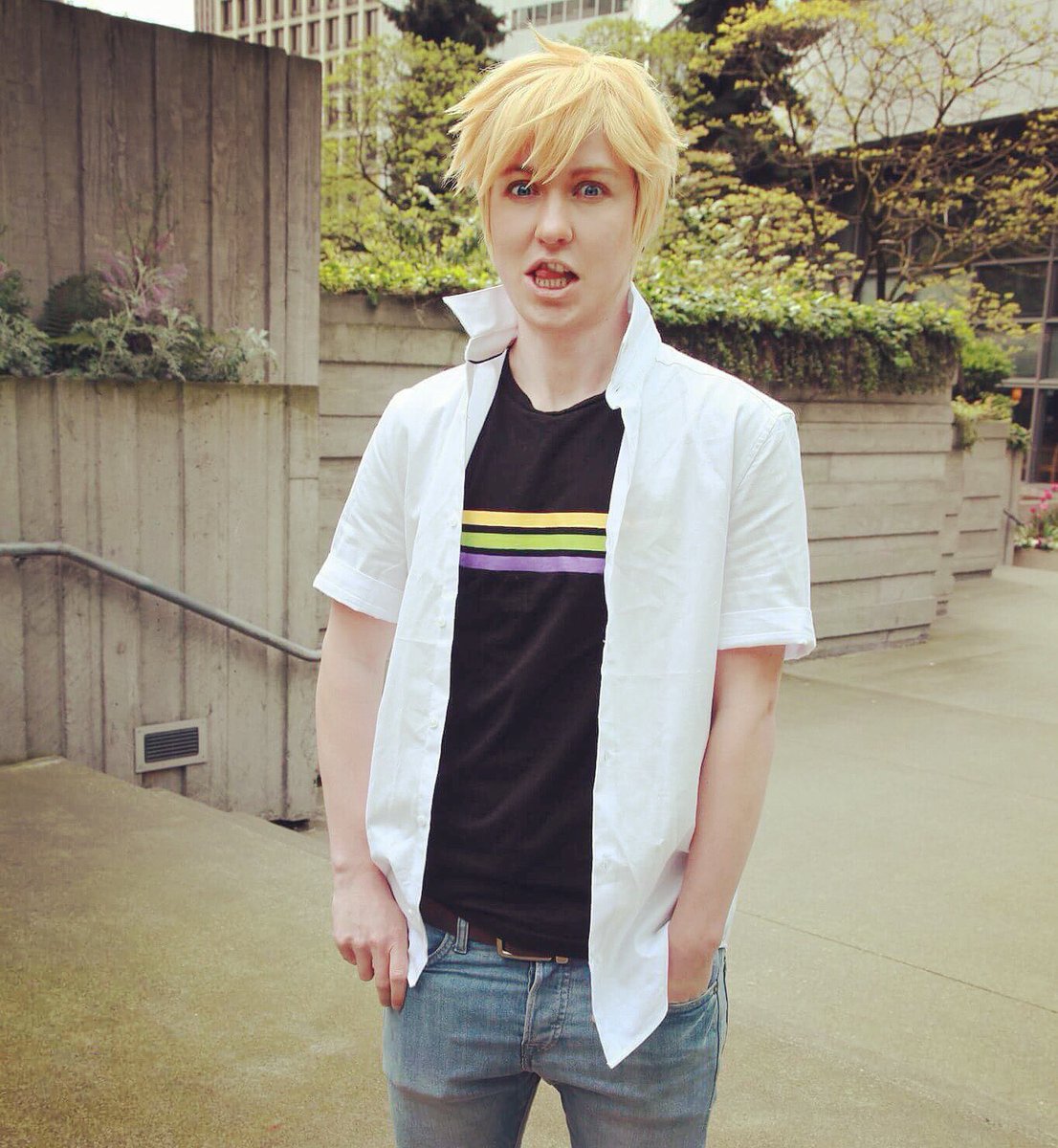 twinfoolz's tweet image. How Adrien wins over all the casting agents #miraculoustrivia #miraculousladybug #adrianagreste