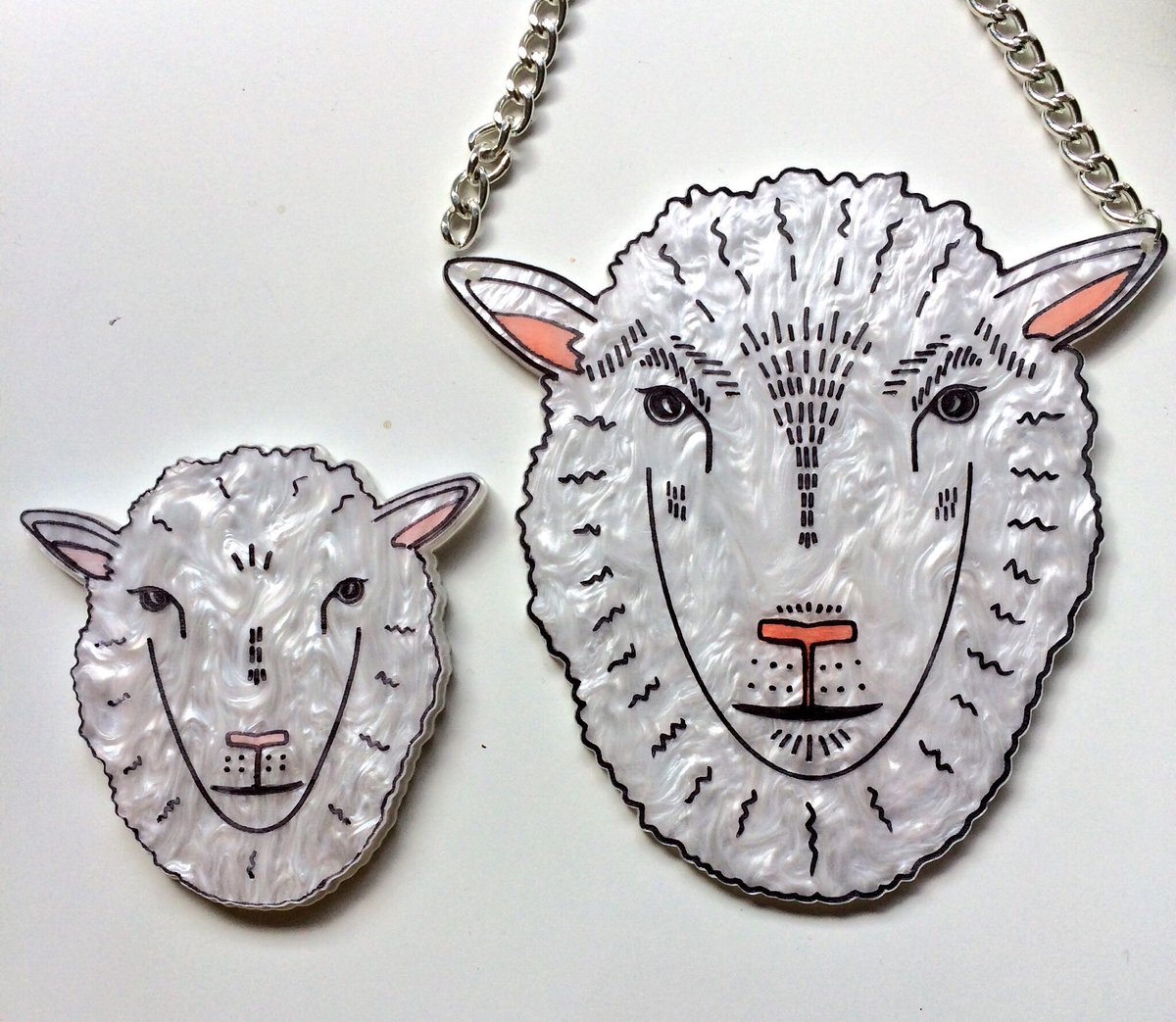 Bonnie_Bling's tweet image. here she is! #GEThour