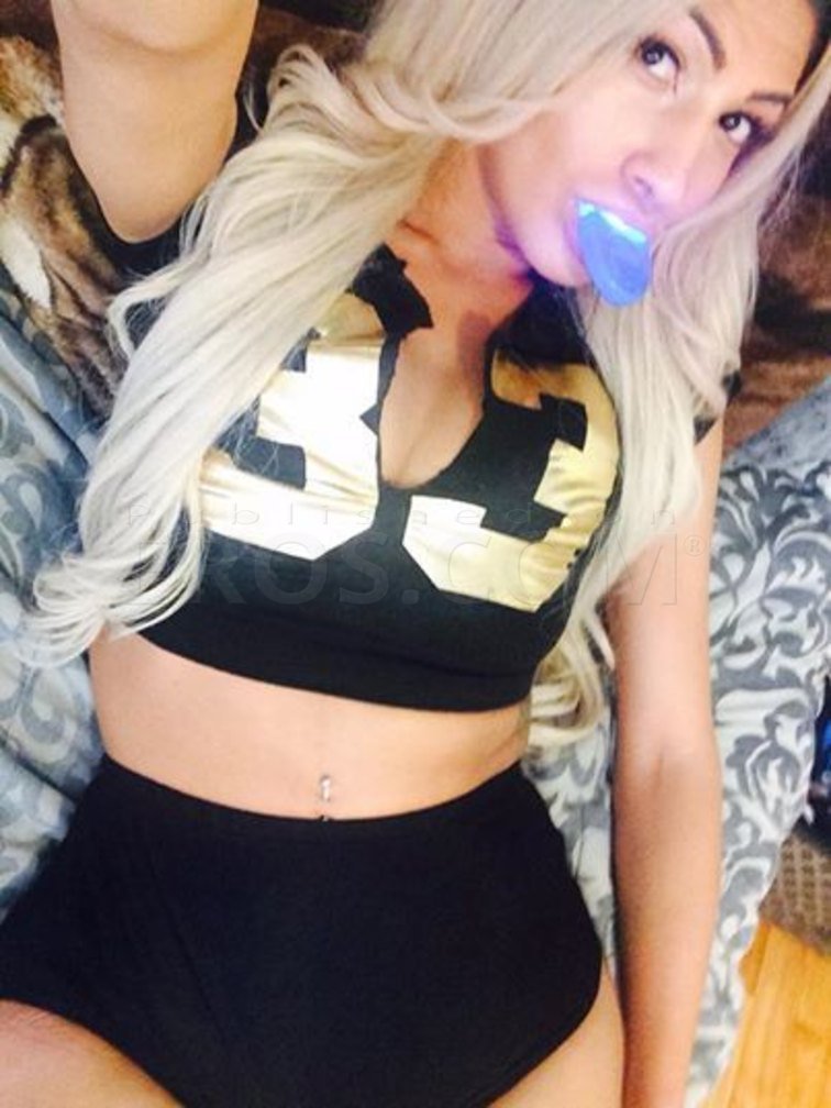 Egri-bugri ayolni katta sik tomonidan sikiladi (video)