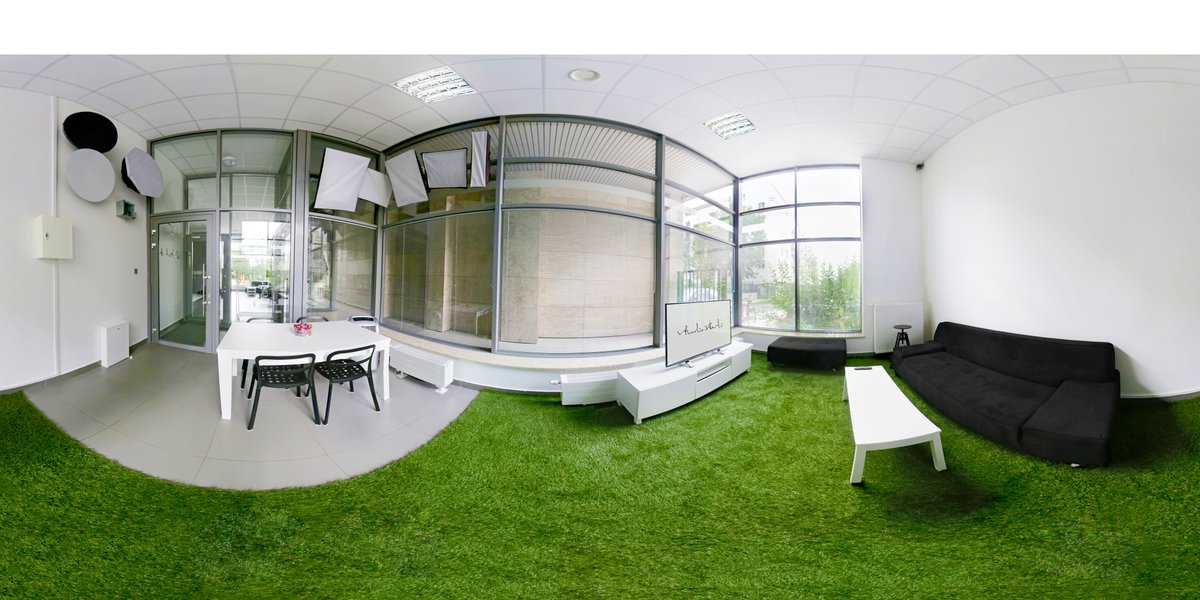 studiostawki's tweet image. Żegnamy małe studio, witamy chillout room. Robimy imprezkę?