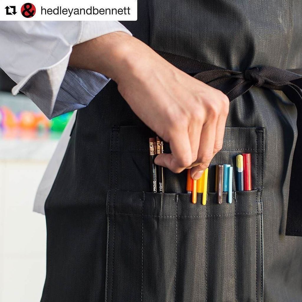 TownCutler's tweet image. Check out the badass storage on the Black Sesame #hedleyandbennett apron. We've got a limi… ift.tt/29UwP0i