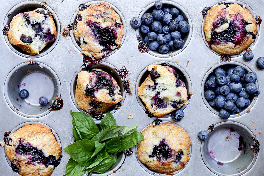 IBOBlueberry's tweet photo. Almost Gwenyth Paltrowโs Blueberry-Basil Muffins: breakfast, brunch or a snack. #Gwenyth https://t.co/a7w9jSLcTn https://t.co/h52QgQnWcj