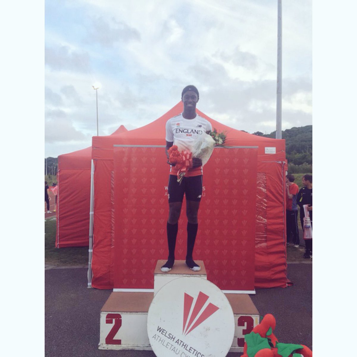 HunnitB1z's tweet photo. Chuffed to have won Welsh International LJ!🎉 thank you @CoralNourrice @BeaglesAC for all the support you've given❤️ https://t.co/LlWrdYUUy1