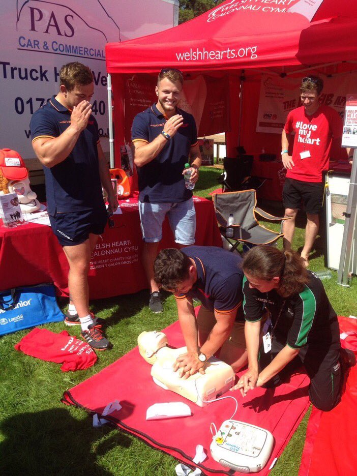 CalonHearts's tweet photo. @WelshHearts @stjohnambulance thank you for your support at The Royal Welsh  today! Fantastic team work! https://t.co/ypLEOigTGC