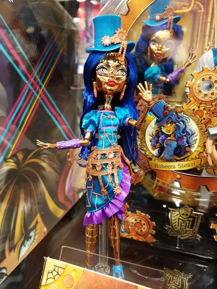 fersac1's tweet photo. #SDCC2016 @MonsterHigh https://t.co/9QqjwbPXti