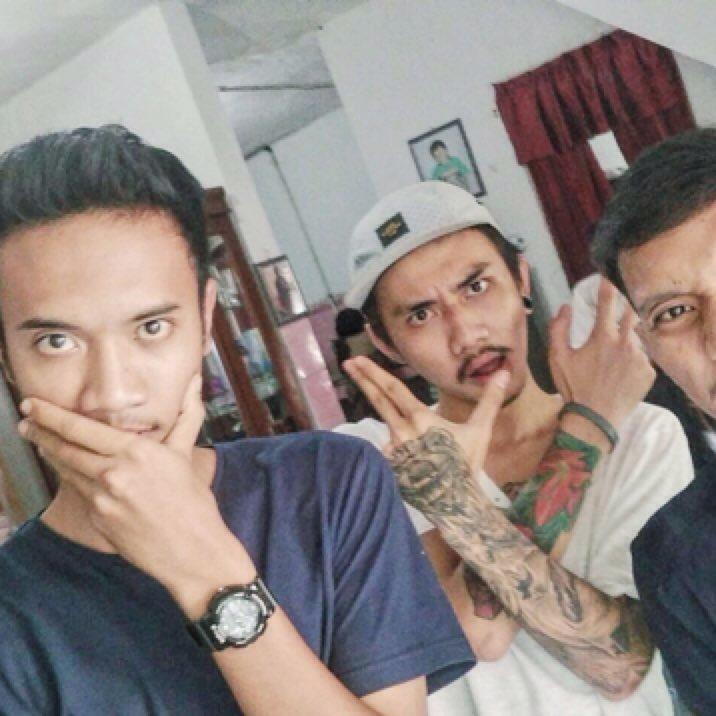 donyerlangga3's tweet photo. I am streaming on #BIGOLIVE. Join now! https://t.co/8BTyvCtbFF https://t.co/hhQwhInAWS