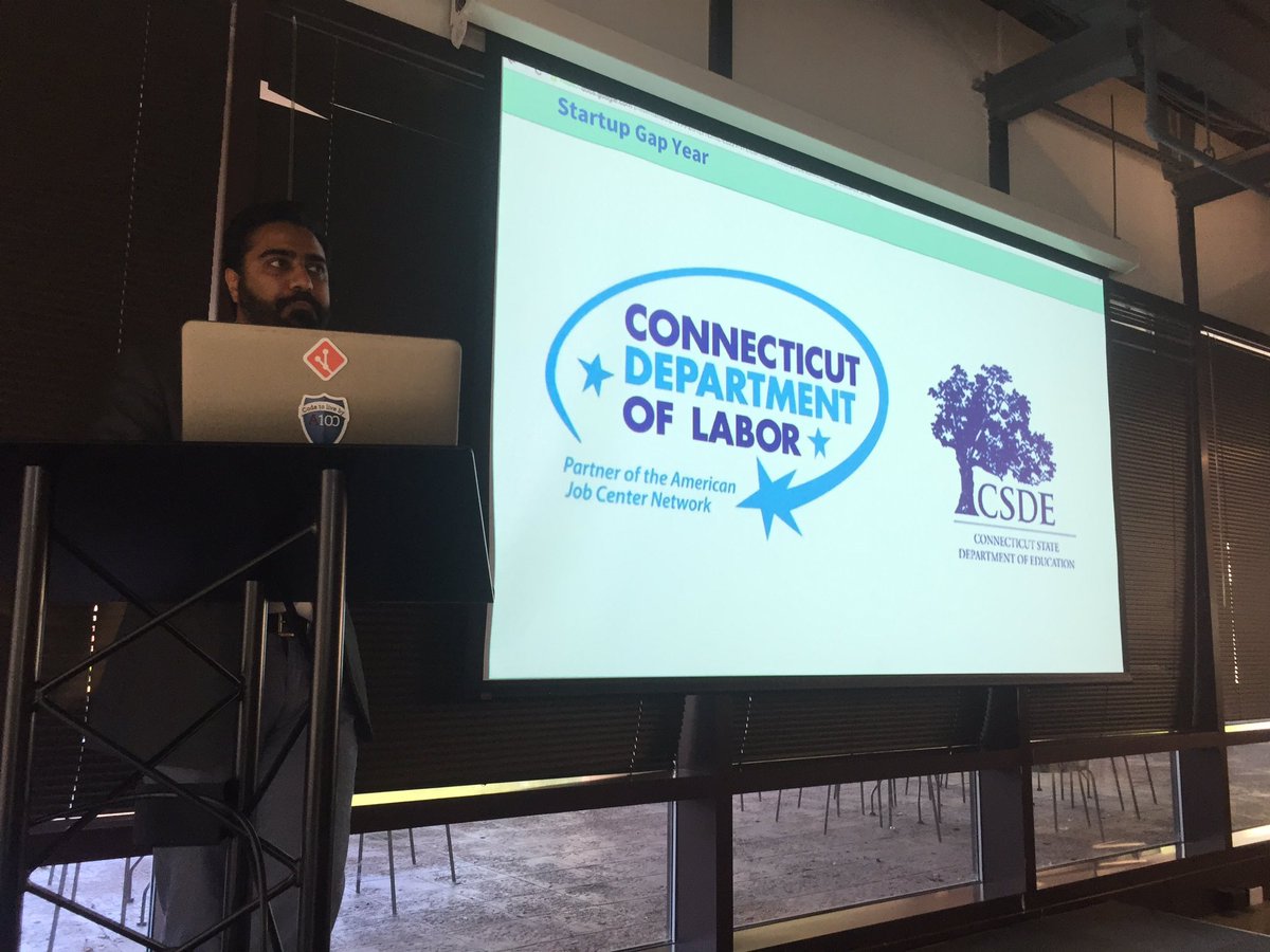 heriberto_codes's tweet image. Krishna presenting our findings for the Closing the Gap Report @BizFairfield @CTTech To learn more reach @CodeA100