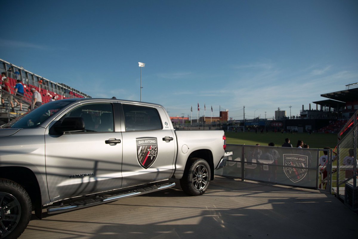 SanAntonioFC's tweet photo. .@Toyota is giving you a chance to have the best seats in the 🏠 Saturday! RT for a chance to win a pair of 🎟's. https://t.co/aGJJtp9jdI
