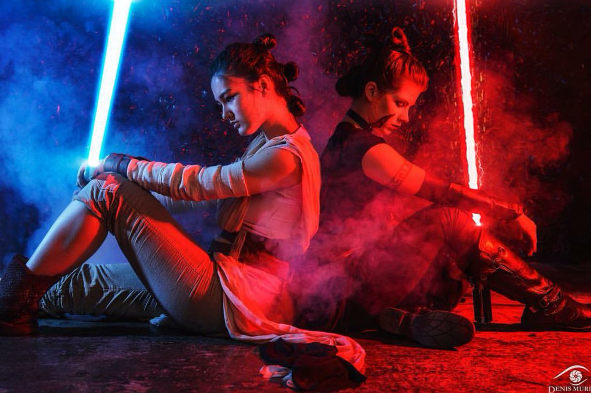 TheRealCyberelf's tweet photo. Rey
One Hero
Two destinies.

Light Rey
By Diananokhina
Dark Rey
By Anastasyazelenova
Pic by Raskoolish https://t.co/h2YJkzUSIz