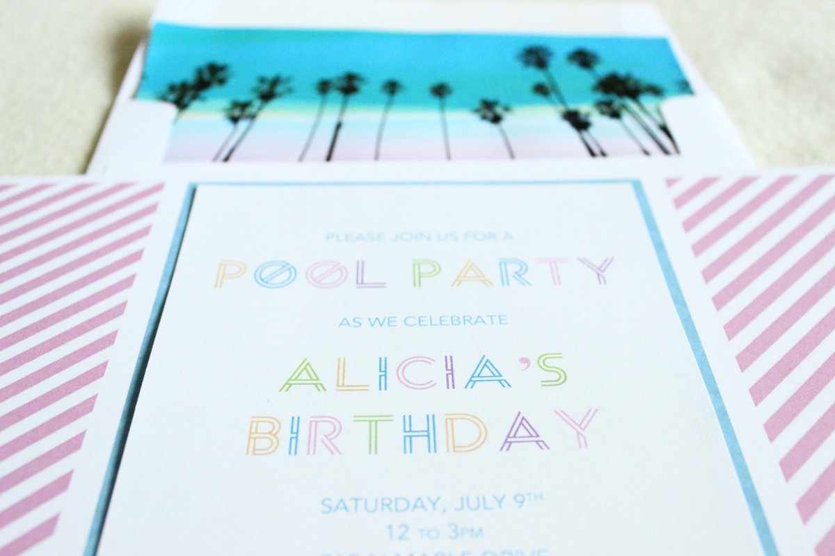 bytanja's tweet photo. 🌴We take our pool parties very seriously☀️ #la https://t.co/f7FTuY7rt0