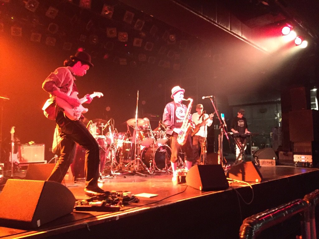AMATORECORDZ's tweet photo. 昨夜の #DUPPIES_BAND リハ。
いやぁマジめちゃくちゃカッコよかった✴︎
#Lee_Scratch_Perry
#80th_Birthday_Bash
#恵比寿LIQUIDROOM
#BEATINK https://t.co/oWguCGDfmd