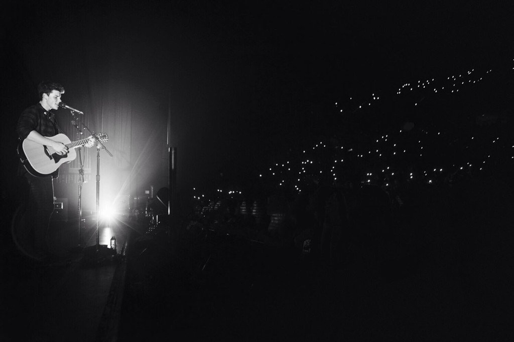 ShawnMendesAFID's tweet photo. #ShawnWorldTourDallas tonight😩💞 https://t.co/fjOHCPjDEH