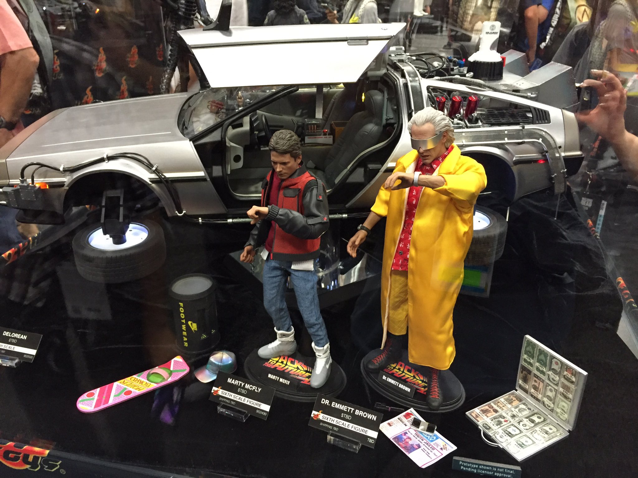 back to the future figures hot toys