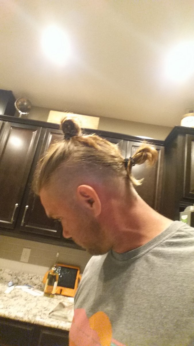 marcusking13's tweet photo. Wow I finally got an original thread #bullethaircut https://t.co/e8pwUy4j1x
