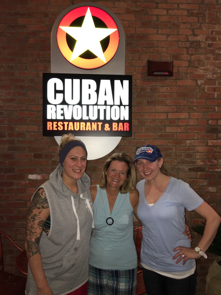 Mandy and Jaci stop by ...former Providence and new Missouri friends!!