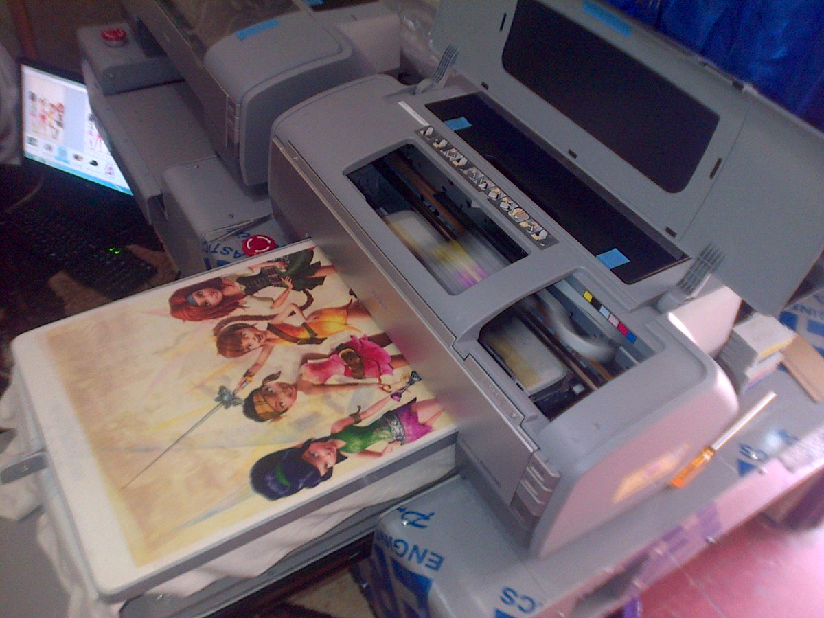 PrinterDTGvjet's tweet photo. Harga Printer Kaos https://t.co/Pcv1RdXOxp Printer DTG untuk print kaos sablon kaos #hargaprinterkaos #printerdtg https://t.co/9wXNCZLh8Y