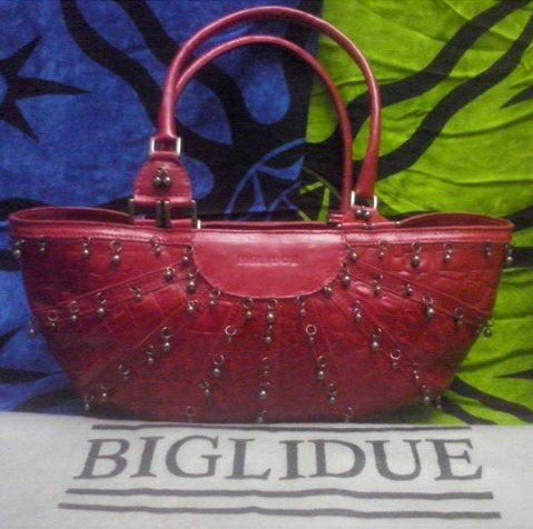 Oso No complicado Controlar FABIOLA GONZÁLEZ on Twitter: "SE VENDE CARTERA BIGLIDUE ORIGINAL DE CUERO, ROJA OSCURA, USADA UNA VEZ, CON BOLSA GUARDAPOLVO #Caracas #Venezuela https://t.co/GVVw2DFulI" / Twitter Oso No complicado Controlar FABIOLA GONZÁLEZ on Twitter: "SE VENDE CARTERA BIGLIDUE ORIGINAL DE CUERO, ROJA OSCURA, USADA UNA VEZ, CON BOLSA GUARDAPOLVO #Caracas #Venezuela https://t.co/GVVw2DFulI" / Twitter