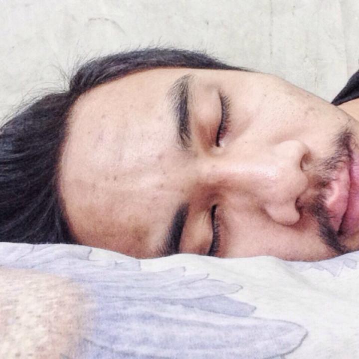 donyerlangga3's tweet photo. I am streaming on #BIGOLIVE > Melek terusss 🙄. Join now! https://t.co/TFBs4mKmoX https://t.co/jtFDqXnFap