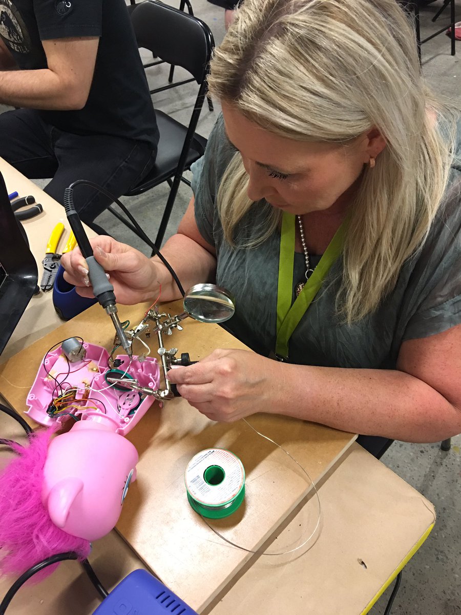 yomo65's tweet image. Playing with electronics #toyhack #whatsinside #designthinking #circuits learning how to solder😄 #SparkSHIFTLab