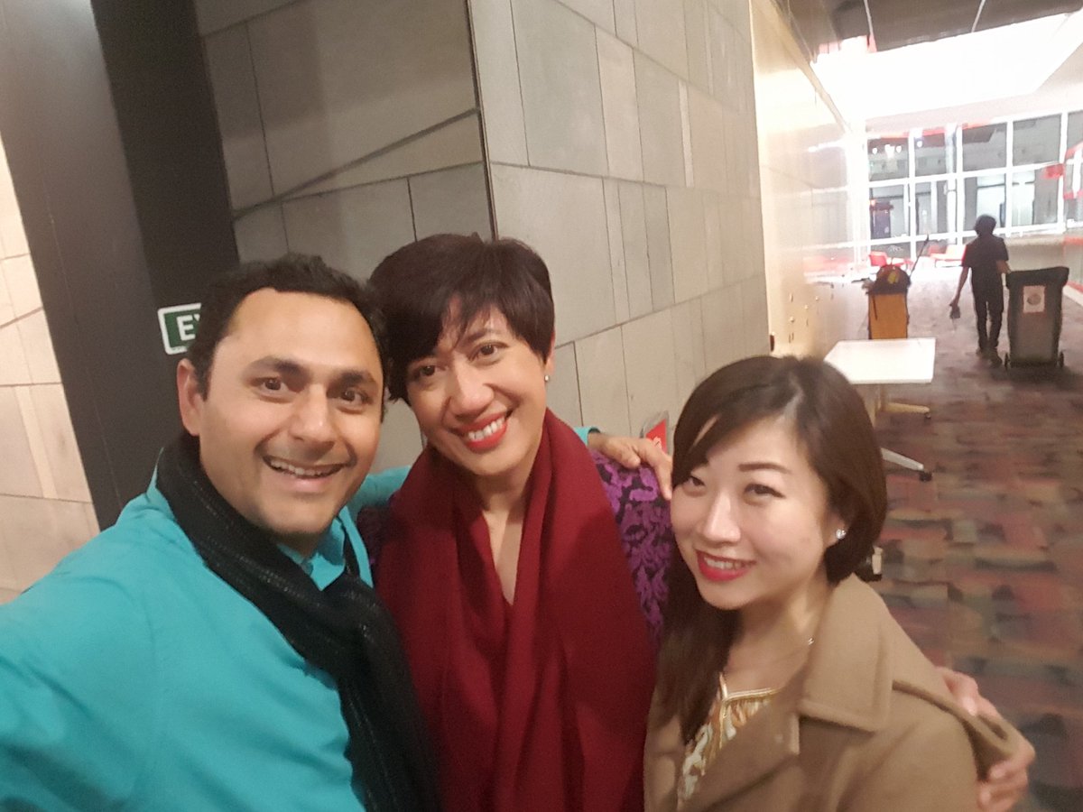 Mr_Madness's tweet photo. While #smcakl topics n speakers are awesome, best part of @SMCAKL events is the catch-up with amazeball humans 😆👌🐼🤘😄 https://t.co/YUncA3l1R2