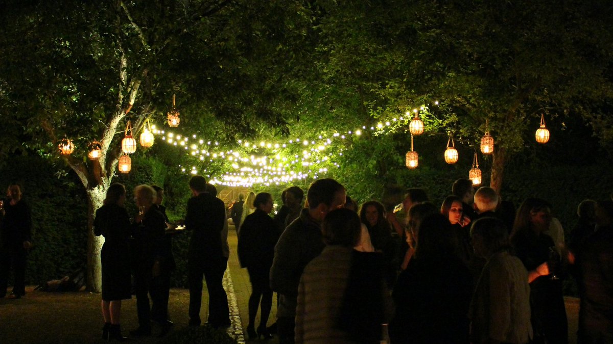 KeyEventNetwork's tweet image. A recent #Gardenparty we transformed... keyeventnetwork.co.uk #party #doingitright #event #lighting