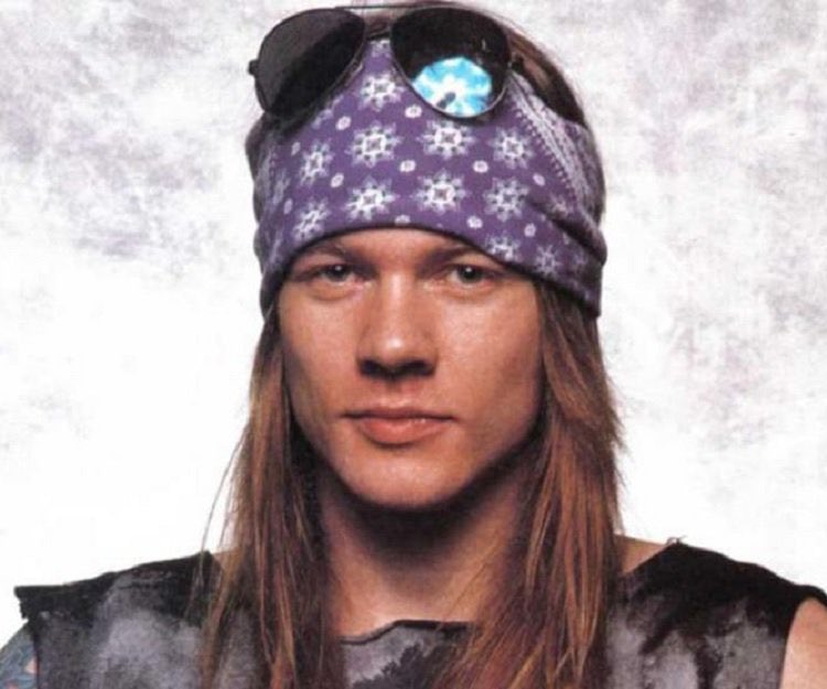 The classic Axl that we all know and love #GnR #GunsNRoses #GnFnR