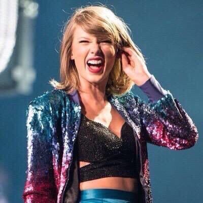 YCapricorn16's tweet photo. Swiftiesで団結してTaylorを応援しよう📣💕🎌💪
#IStandWithTaylor 
#MTVHottestTaylorSwift
#Swifties https://t.co/F7opx3m5XF