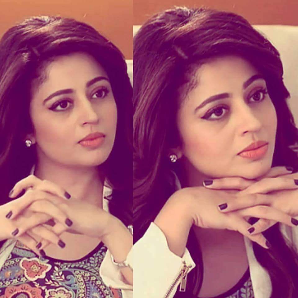 TheNehaPendseFC's tweet photo. Such cuteness 😘😘 @NehhaPendse https://t.co/b7G8wFHNAd