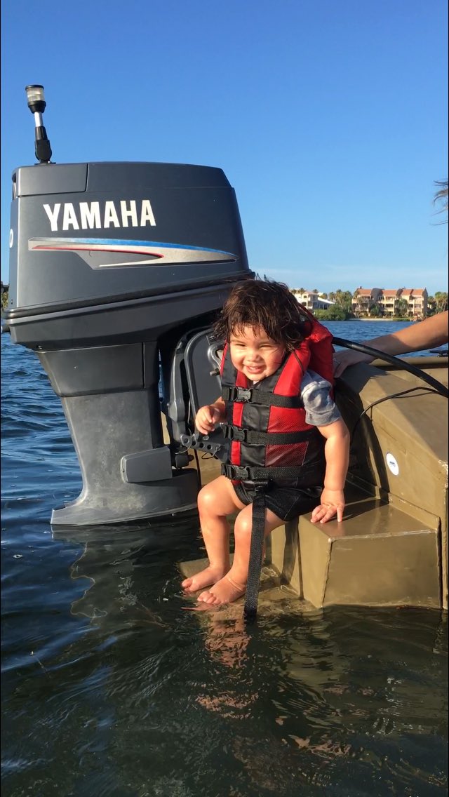 js_150's tweet photo. Colt loves South Padre and the Lower Laguna Madre just as much as daddy.😆 https://t.co/QgwctW1wAr