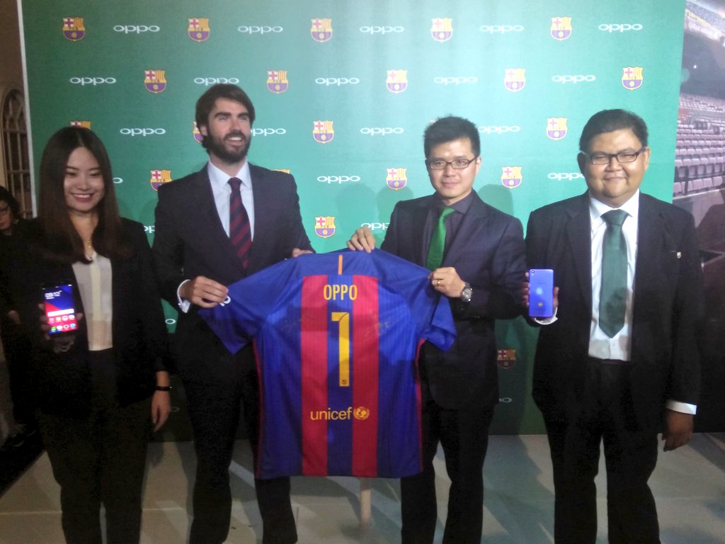 Really glad for this partnership between OPPO and FC Barcelona. Here is the F1 Plus FCB Edition #OPPOxFCB