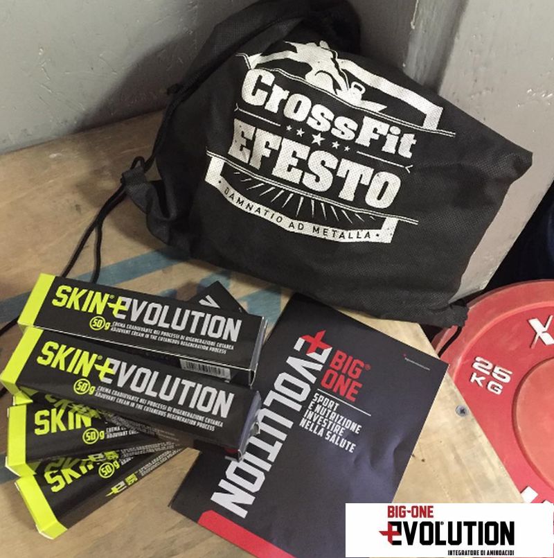 BigOneEvolution's tweet photo. "Sbarra non ti temo più!" @crossfit_efesto
#BigOneEvolution #R2F #Xenios #SkinEvolution https://t.co/N17oxCQ1CF https://t.co/A0GK8hkAXR