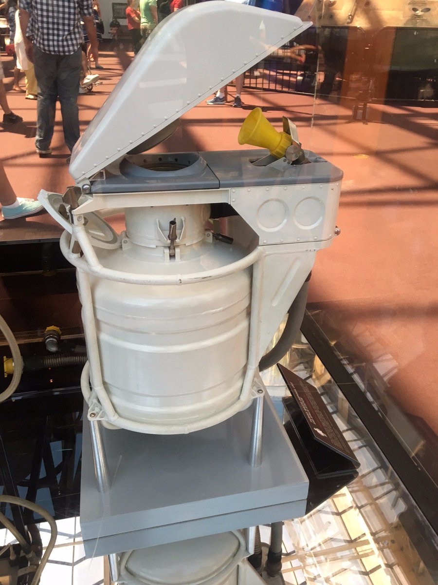 FormitServices's tweet image. Can you figure out which way to go? Toilet from the Mir Space Station @airandspace #number1foryournumber2s #formitpt