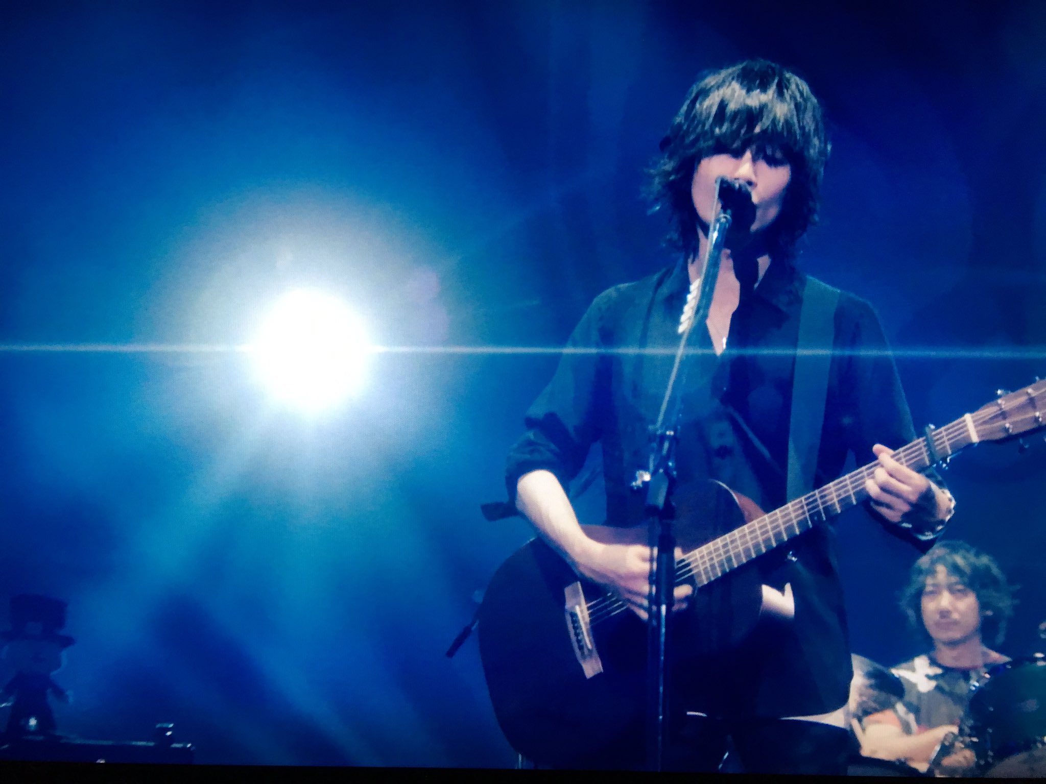 らんたろ Al Twitter レスポール藤くん アコギ藤くんマジでかっこいい ランプのギターフレーズが好きすぎる The Bumpって感じ 音の色も レーザーもないシンプルな照明のステージ好き Bumpofchicken 周年記念live T Co Mswyst9hf8 Twitter らんたろ Al Twitter レスポール藤くん アコギ藤くんマジでかっこいい ランプのギターフレーズが好きすぎる The Bumpって感じ 音の色も レーザーもないシンプルな照明のステージ好き Bumpofchicken 周年記念live T Co Mswyst9hf8 Twitter