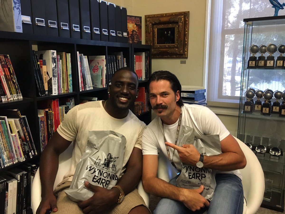 WynonnaFans's tweet photo. The MEN of #WynonnaEarp always bring the heat! #WynonnaEarpSDCC @realtimrozon @ShamierAnderson https://t.co/jEWuc4iYKC