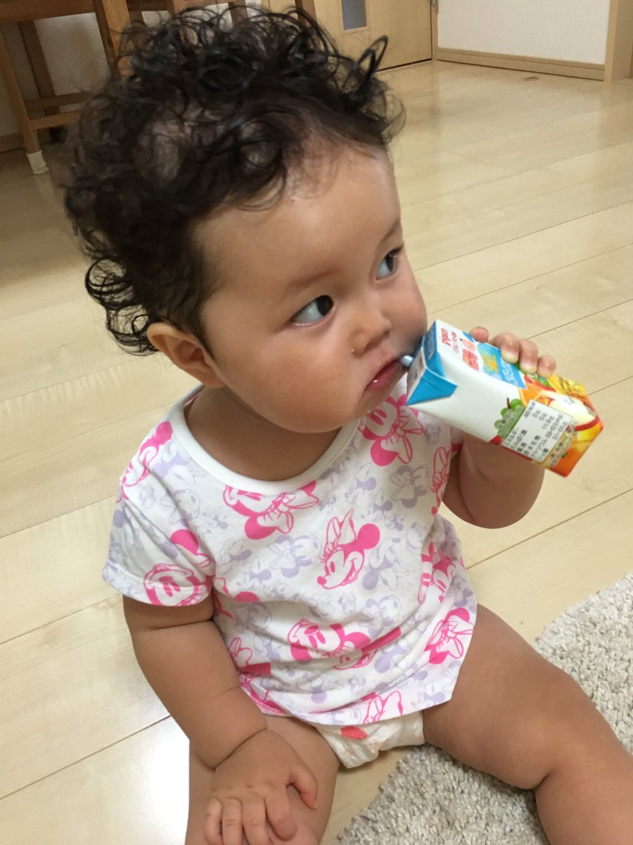 Adi86686's tweet photo. いきなり嘔吐😭
でも嘔吐した瞬間に自分でびっくりして
ゲラゲラ笑ってた😔
変な光景を見たな。 https://t.co/MyVviHGp7w
