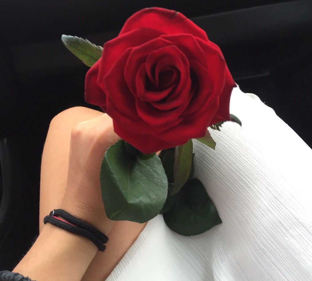 Maybetheone's tweet image. G.M.