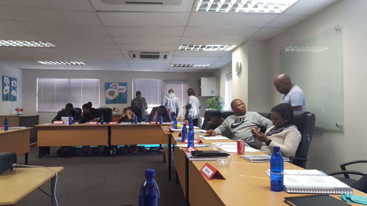 IIMStuff's tweet image. #AIIMIntl ECM Master Deep Dive Johannesburg. Nice group - 15 people - good discussions #datacentrix @Mabo27 #ECM