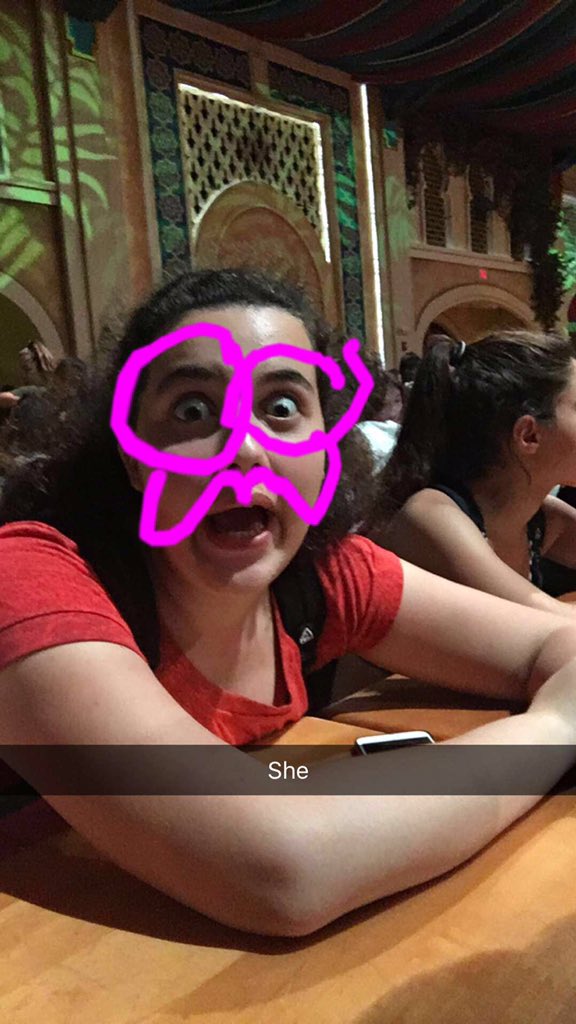 MicaGonzalezz14's tweet image. #FunTimeFriends 💖💕