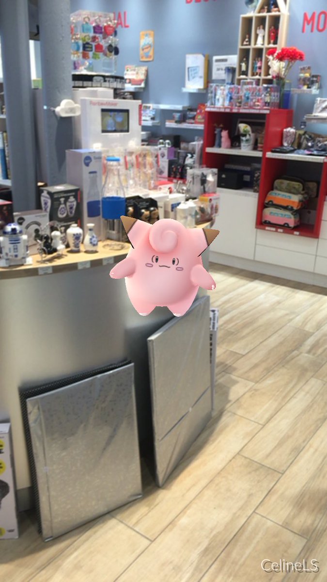 Celine_LS's tweet photo. @cadeaumaestro Un Pokémon un peu moins étrange 😇 #Melofee #PokemonGo https://t.co/ntRmWj8Rqf