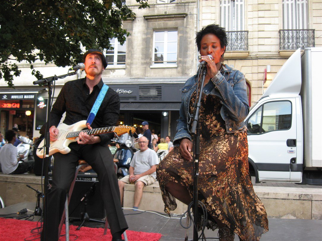 feenstrablues's tweet photo. SUPERB! @ShakuraSaida  #relache7 #relachefestival #concert @allezlesfilles @TOBluesSociety
https://t.co/iudLglh4ZB https://t.co/Ekbh0n2VQT