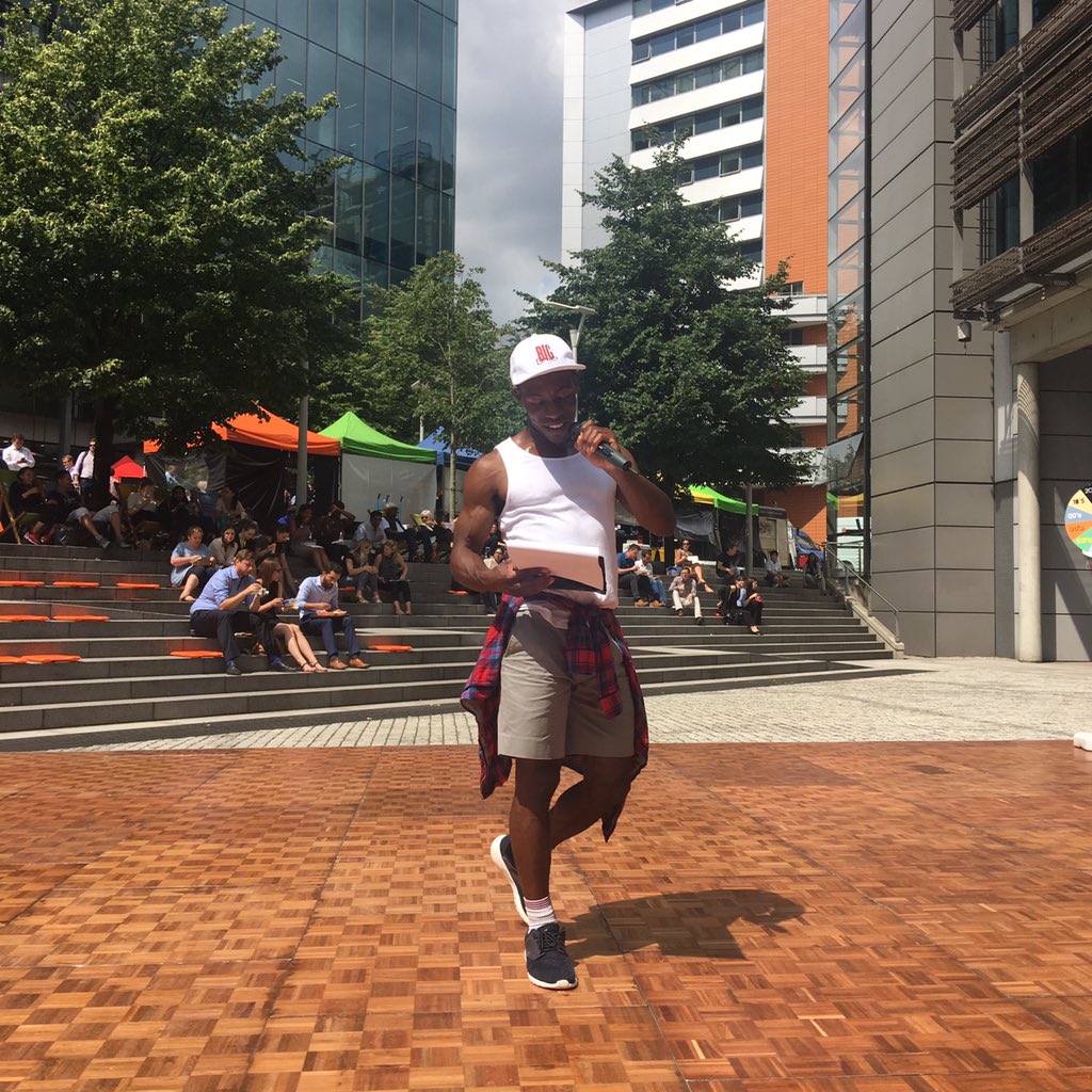 Getting lunchtime moving <a href="/merchantsqevent/">Merchant Square Paddington</a> <a href="/bigdancebus/">Big Dancebus</a> <a href="/bigdancenews/">Big Dance</a> #disco #saturdaynightfever #dancing