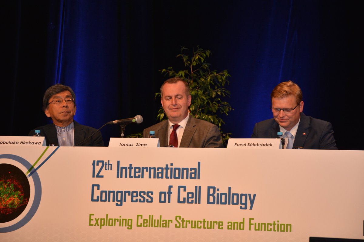 vedatweetuje's tweet photo. Vicepremiér @PavelBelobradek zahájil 12. ročník mezinárodního kongresu buněčné biologie #ICCB2016 v Praze https://t.co/BwkPYPkmji