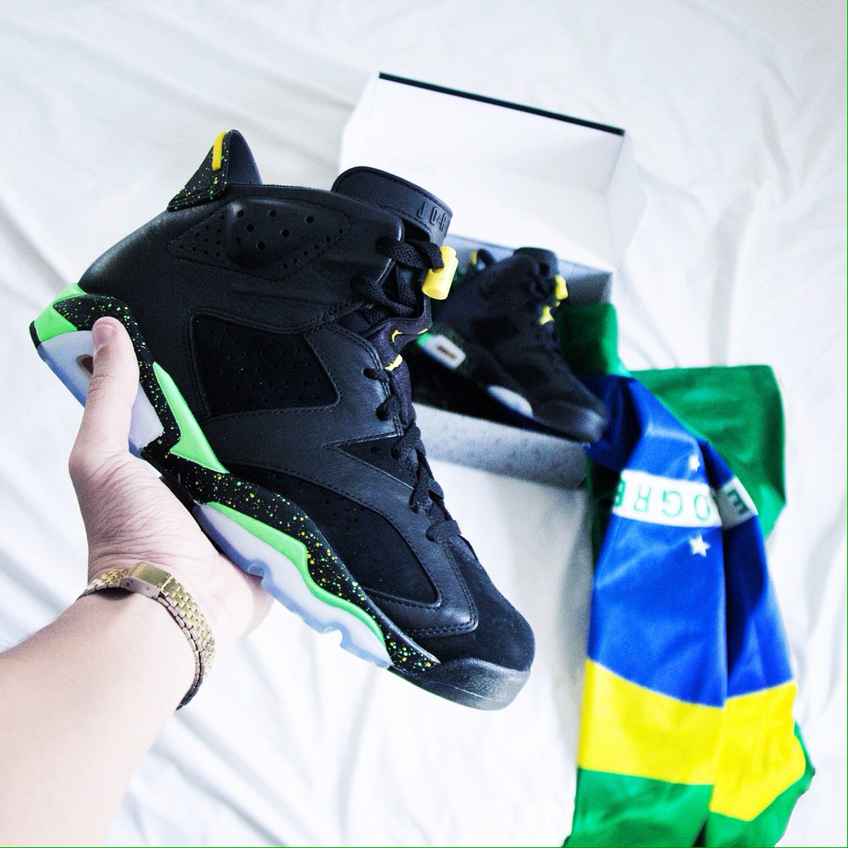 BrunoMedino's tweet photo. Air Jordan 6 World Cup Brazil Pack https://t.co/vrQxDJ90q8 #solecollection #nicekicks #sneakerhead https://t.co/0LKvSy6DmR